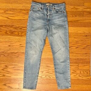 Levis Wedgie Jean Size 26